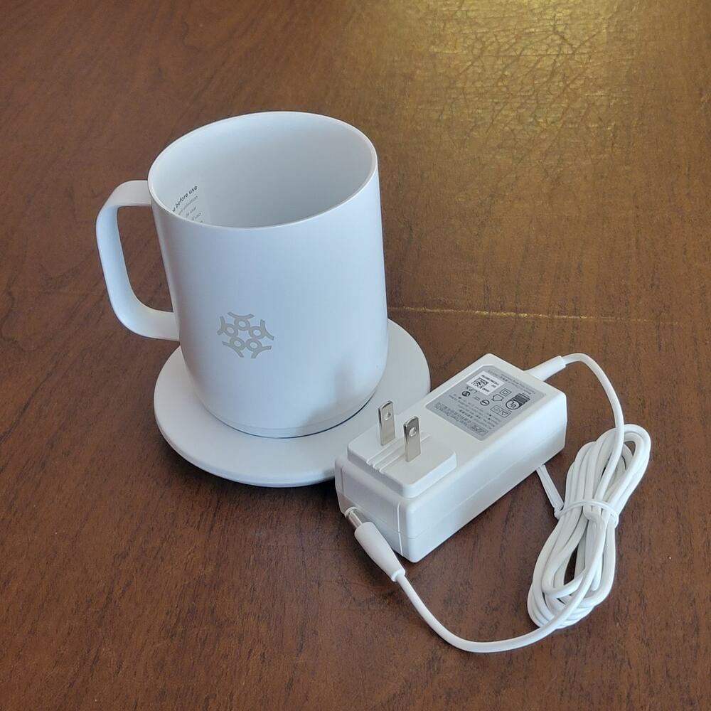 Ember Temperature Control Smart Mug white with charging coaster & power adapter